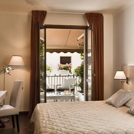 Della Signoria Hotel 3*