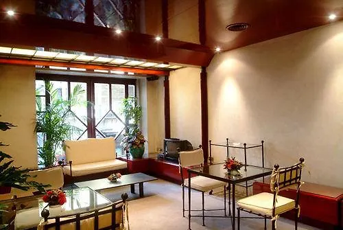 Della Signoria Hotell 3*