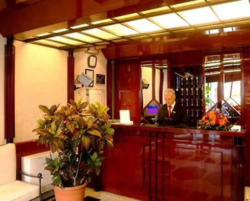 Hotell Della Signoria 3*