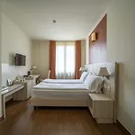 ديلا سيجنوريا